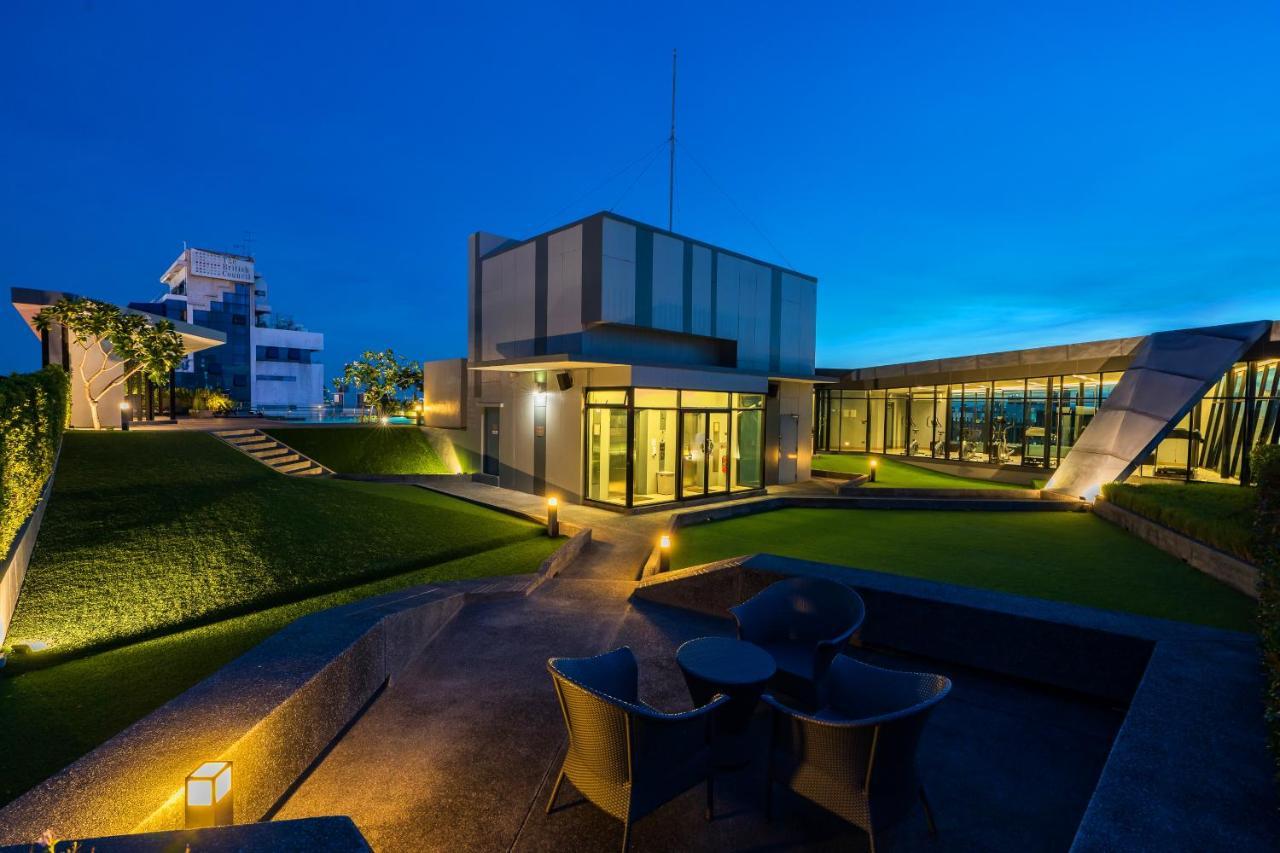 De Botan Srinakarin Hotel & Residence Bangkok Exterior photo